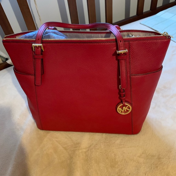 Michael Kors purse - Picture 4 of 4